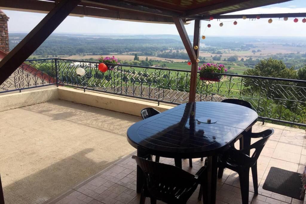 Vue Panoramique Sur Le Vignoble Apartment Sancerre Luaran gambar